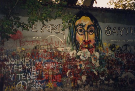 john-lennon-wall-prague